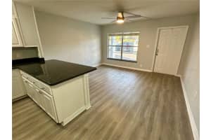 1860 PHILLIPPI SHORES DRIVE, SARASOTA, FL 34231 - MLS#MFRA4675673