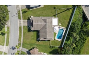 6717 ROXBURY DRIVE, SARASOTA, FL 34231 - MLS#MFRA4675687