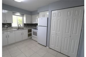 2304 RINGLING BOULEVARD, SARASOTA, FL 34237 - MLS#MFRA4675703