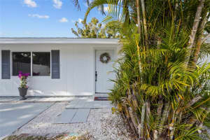 4848 CAMPHOR AVENUE, SARASOTA, FL 34231 - MLS#MFRA4675711