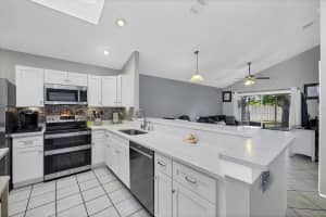 4003 39TH STREET, BRADENTON, FL 34205 - MLS#MFRA4675717