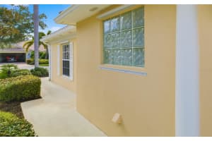 5575 MODENA PLACE, SARASOTA, FL 34238 - MLS#MFRA4675726