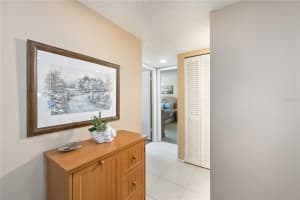 2756 CLUBHOUSE DRIVE, SARASOTA, FL 34232 - MLS#MFRA4675728