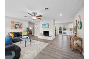 2417 PARSON LANE, SARASOTA, FL 34239 - MLS#MFRA4675748