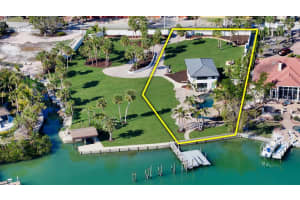 684 FREELING DRIVE, SARASOTA, FL 34242 - MLS#MFRA4675757