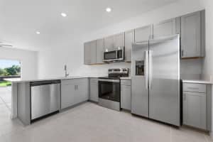 8565 DAYBREAK STREET, SARASOTA, FL 34241 - MLS#MFRA4675769