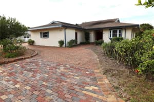 3016 Tanglewood Dr, SARASOTA