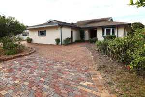 3016 TANGLEWOOD DRIVE, SARASOTA, FL 34239 - MLS#MFRA4675787