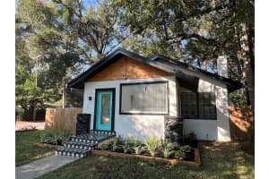 1502 KNOLLWOOD STREET, TAMPA, FL 33610 - MLS#MFRA4675797