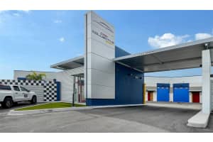 8100 CIBONEY COURT, SARASOTA, FL 34240 - MLS#MFRA4675806