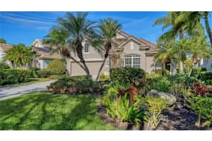 6519 OAKLAND HILLS DRIVE, LAKEWOOD RANCH, FL 34202 - MLS#MFRA4675838