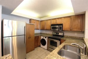 2700 COCONUT BAY LANE, SARASOTA, FL 34237 - MLS#MFRA4675856