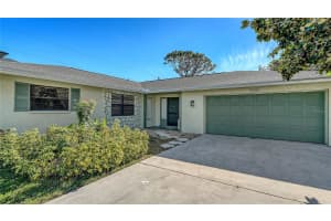 4250 SHAMROCK DRIVE, VENICE, FL 34293 - MLS#MFRA4675867
