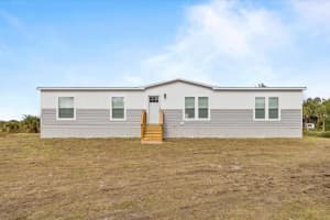 15037 284TH STREET, OKEECHOBEE, FL 34972 - MLS#MFRA4675894