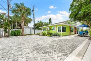 1136 SEASIDE DRIVE, SARASOTA, FL 34242 Sold 01/29/26