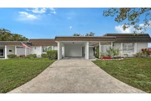 3904 Ashwood Ln #64, SARASOTA