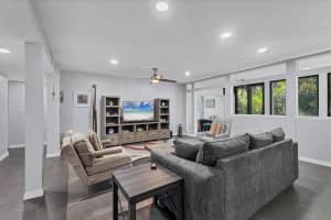 3332 THORNWOOD ROAD, SARASOTA, FL 34231 - MLS#MFRA4675963