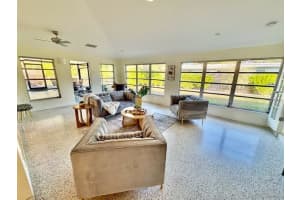 561 CORWOOD DRIVE, SARASOTA, FL 34234 - MLS#MFRA4676000