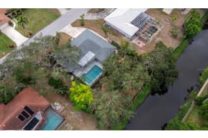 2426 RIVER RIDGE DRIVE, SARASOTA, FL 34239 - MLS#MFRA4676033