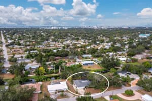 2426 RIVER RIDGE DRIVE, SARASOTA, FL 34239 - MLS#MFRA4676033