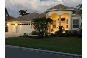 2933 SEASONS BOULEVARD, SARASOTA, FL 34240 - MLS#MFRA4676040