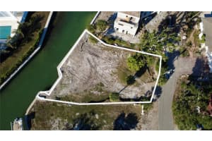 3210 HIGEL AVENUE, SARASOTA, FL 34242 - MLS#MFRA4676047