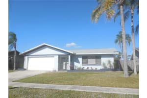 6725 Friendship Dr, SARASOTA