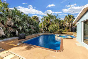 2332 PINEHURST STREET, SARASOTA, FL 34231 - MLS#MFRA4676082