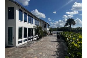 1013 PEPPERTREE DRIVE, SARASOTA, FL 34242 - MLS#MFRA4676120