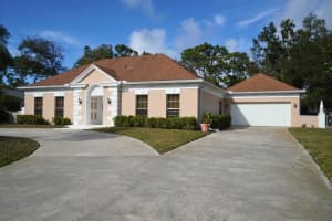 16 GOLF VIEW DRIVE, ENGLEWOOD, FL 34223 - MLS#MFRA4676128