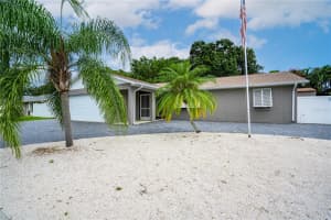 1011 67TH AVENUE DRIVE, BRADENTON, FL 34207 - MLS#MFRA4676186