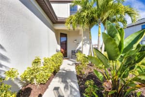 5579 SUMMIT GLEN, BRADENTON, FL 34203 - MLS#MFRA4676200