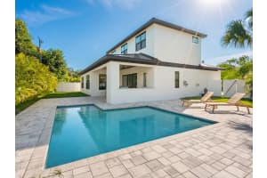 2303 LOMA LINDA STREET, SARASOTA, FL 34239 - MLS#MFRA4676235