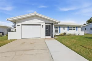 3905 JOYCE DRIVE, BRADENTON, FL 34208 - MLS#MFRA4676243