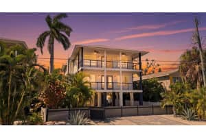 2502 AVENUE B, BRADENTON BEACH, FL 34217 - MLS#MFRA4676246