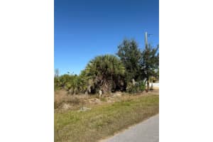 15401 HENNIPEN CIRCLE, PORT CHARLOTTE, FL 33981 - MLS#MFRA4676367