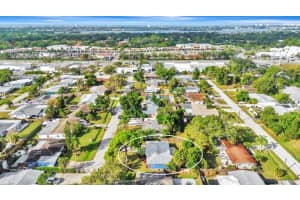 2127 LEE LANE, SARASOTA, FL 34231 - MLS#MFRA4676387