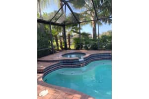 6828 HONEYSUCKLE TRAIL, LAKEWOOD RANCH, FL 34202 - MLS#MFRA4676392