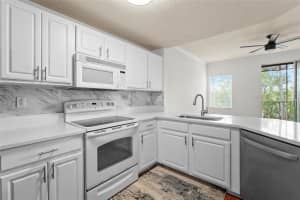 5600 BENTGRASS DRIVE, SARASOTA, FL 34235 - MLS#MFRA4676407