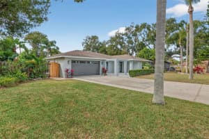5676 BENEVA WOODS CIRCLE, SARASOTA, FL 34233 - MLS#MFRA4676417
