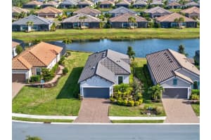 3021 VENETO COURT, LAKEWOOD RANCH, FL 34211 - MLS#MFRA4676461