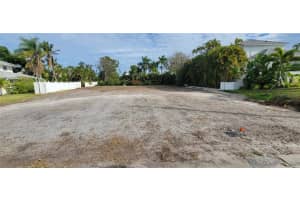 1397 HARBOR DRIVE, SARASOTA, FL 34239 Sold 02/18/26