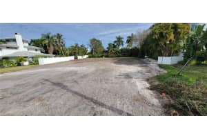 1397 HARBOR DRIVE, SARASOTA, FL 34239 Sold 02/18/26