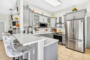 519 29TH AVENUE, BRADENTON, FL 34205 - MLS#MFRA4676512