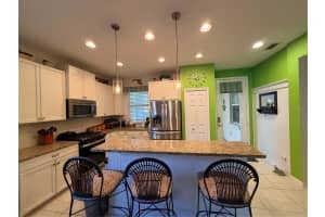 2937 TRUSTEE AVENUE, SARASOTA, FL 34243 - MLS#MFRA4676521