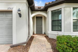 17907 EASTBROOK TERRACE, BRADENTON, FL 34202 - MLS#MFRA4676560