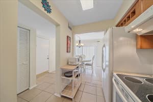 6650 DRAW LANE, SARASOTA, FL 34238 - MLS#MFRA4676588