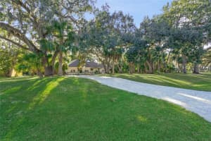 4916 HIDDEN OAKS TRAIL, SARASOTA, FL 34232 - MLS#MFRA4676597
