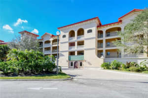 7718 LAKE VISTA COURT, LAKEWOOD RANCH, FL 34202 - MLS#MFRA4676614