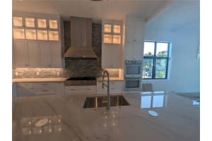 527 VENICE LANE, SARASOTA, FL 34242 - MLS#MFRA4676628